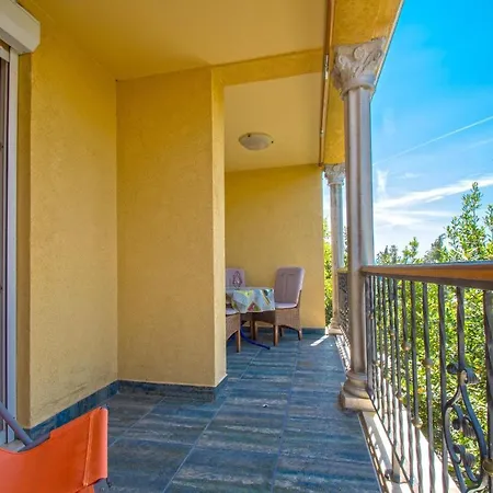 Apartments Oaza Dramalj Exterior photo